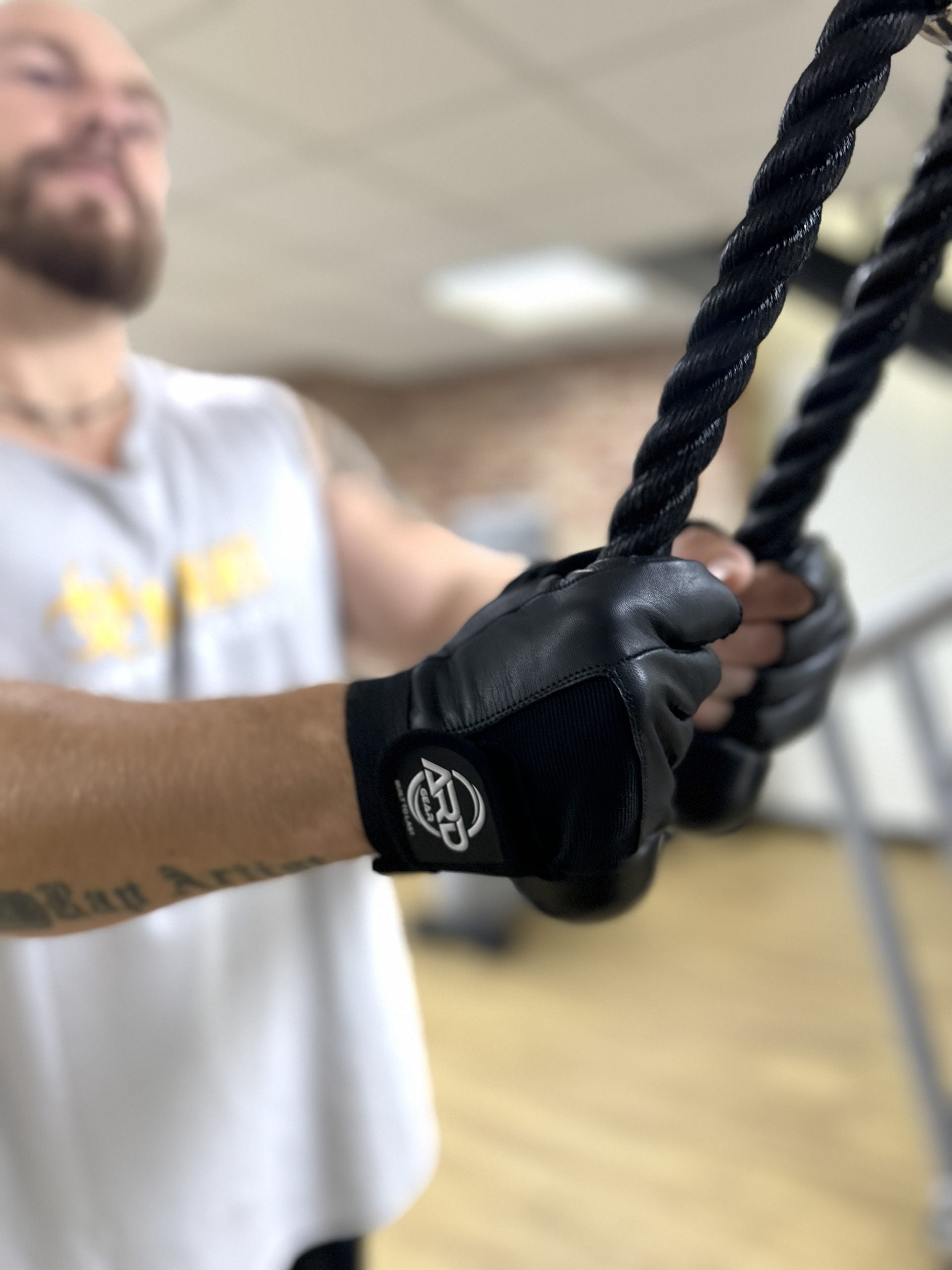 ARDGear Weightlifting Premium Leather Unisex Gym Gloves UK sizing